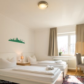 Frühstückspension: Zweibettzimmer in der Verdistr. 104 - guenstigschlafen24.de ... die günstige Alternative zum Hotel