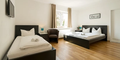 Pensionen - Restaurant - München - Dreibettzimmer in der Verdistr. 104 - guenstigschlafen24.de ... die günstige Alternative zum Hotel