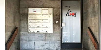 Pensionen - Restaurant - München - Eingang Erdgeschoß - The Dot