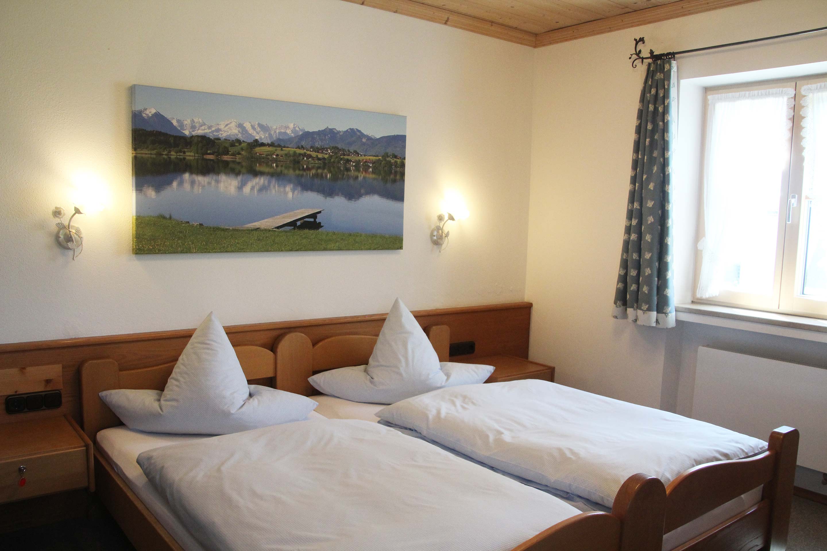 Pensionen - Bayern - Zimmer Nr. 2 mit Bergblick - Pension St. Leonhard