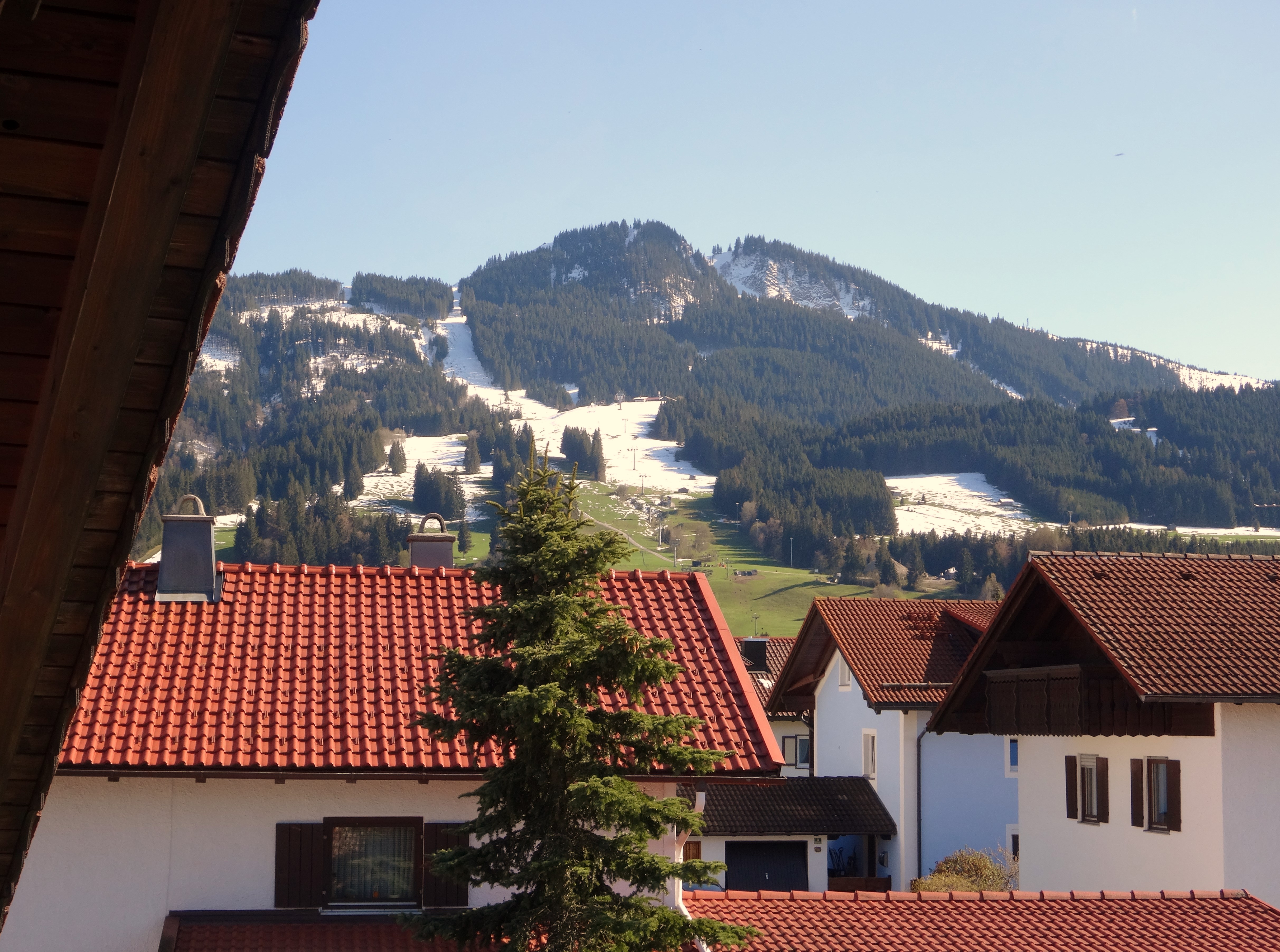 Frühstückspension: Aussicht Westseite - Pension Haus Riefler