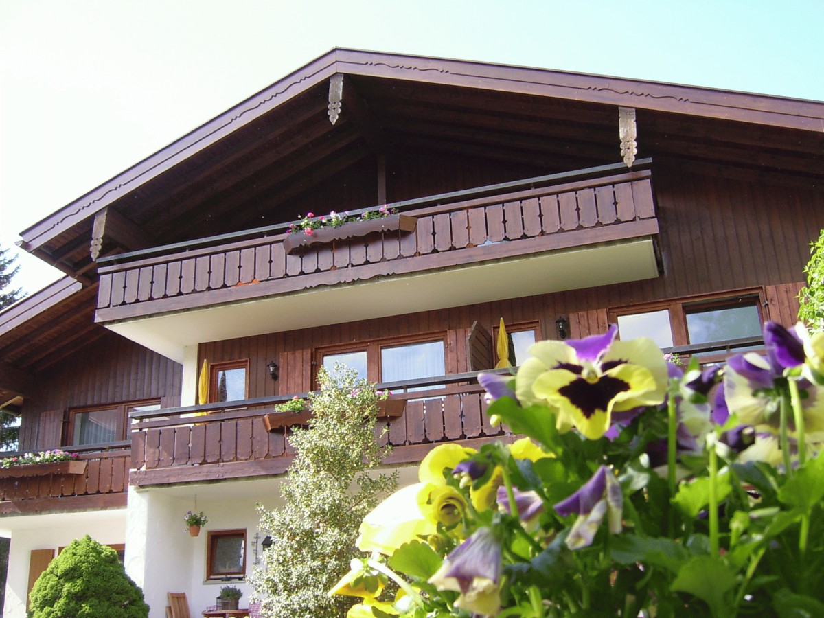 Pensionen - Balkon - Oberstdorf - Haus Zufriedenheit