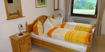 Pensionen - Region Chiemsee - Zimmer Nr.2 - Gästehaus Ehrlich