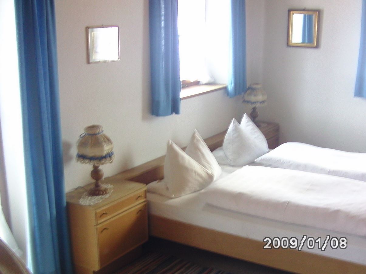 Pensionen - Bruckmühl (Landkreis Rosenheim) - Gästezimmer - Gästehaus Sedlmayrhof