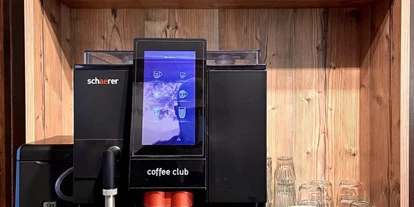 Pensionen - Kössen - Kaffemaschine - Hotel Garni *** Landhaus Traunbachhäusl