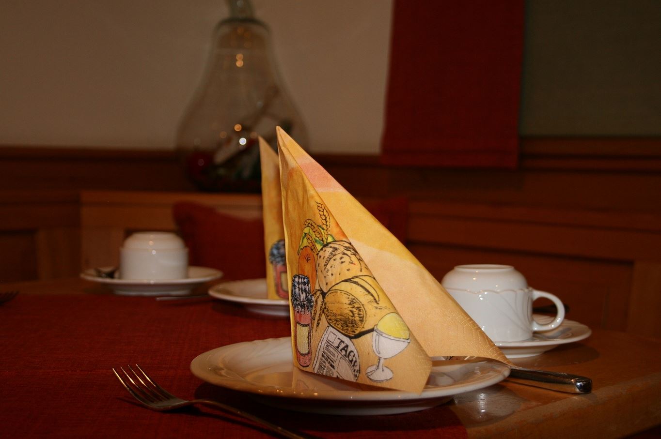 Pensionen - Parkplatz: kostenlos bei der Pension - Franken - Frühstück - Landgasthof zum Schnapsbrenner