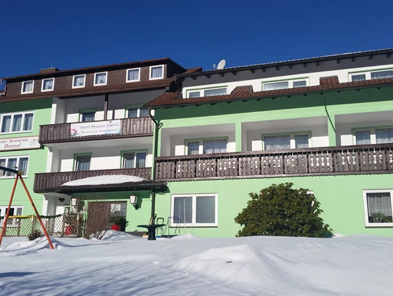 Frühstückspension: Hotel-Pension Dressel im Winter - Gruppenferienhäuser & Hotel-Pension Dressel