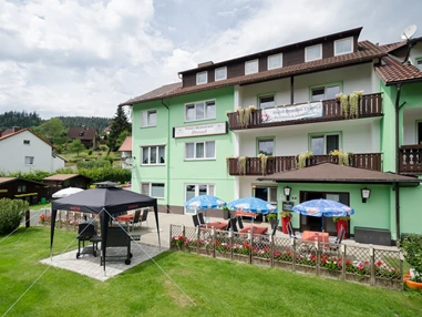 Frühstückspension: Unser Haus - Gruppenferienhäuser & Hotel-Pension Dressel