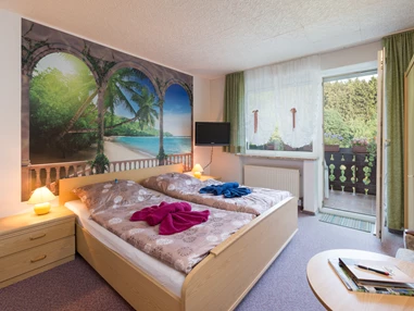 Frühstückspension: Doppelzimmer mit Aufbettungsmöglichkeit - Gruppenferienhäuser & Hotel-Pension Dressel