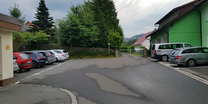 Pensionen - Parkplatz: kostenlos bei der Pension - Franken - Parkplätze - Gruppenferienhäuser & Hotel-Pension Dressel