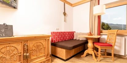 Pensionen - Alpbachtal Seenland - Alpbach Bergwald Appartements
Familie Moser
A - 6236 Alpbach Hrn 439
www.bergwald.com
 - Bergwald Alpbach Appartements