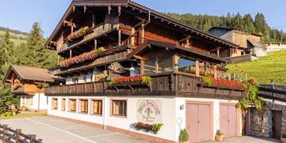 Pensionen - Alpbachtal Seenland - Alpbach Bergwald Appartements 
Katharina Moser
A - 6236 Alpbach Hnr 439
www.bergwald.com
info@bergwald.com
+43 664 443 00 10 - Bergwald Alpbach Appartements