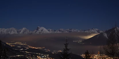 Pensionen - Balkon - Innsbruck - Winterstimmung und Blick in das Tiroler Inntal - Gästehaus Schwaninger
