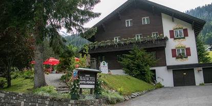 Pensionen - Restaurant - Marmotta im Sommer - lädt zum längeren Verweilen ein! - Hotel-Pension Marmotta
