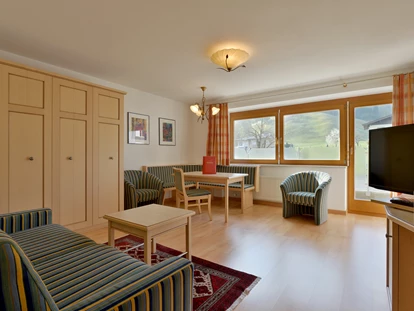 Pensionen - Kössen - Appartement 2 Wohnraum - Frühstückspension Appartements Steinbacher****