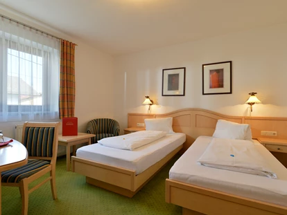 Pensionen - Kössen - Zimmer 3 
Betten können zusammengeschoben werden oder auch getrennt werden. - Frühstückspension Appartements Steinbacher****